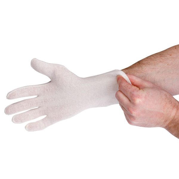 Cut-resistant glove with Gauntlet set